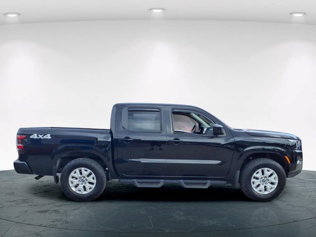 Used 2022 Nissan Frontier SV image 8