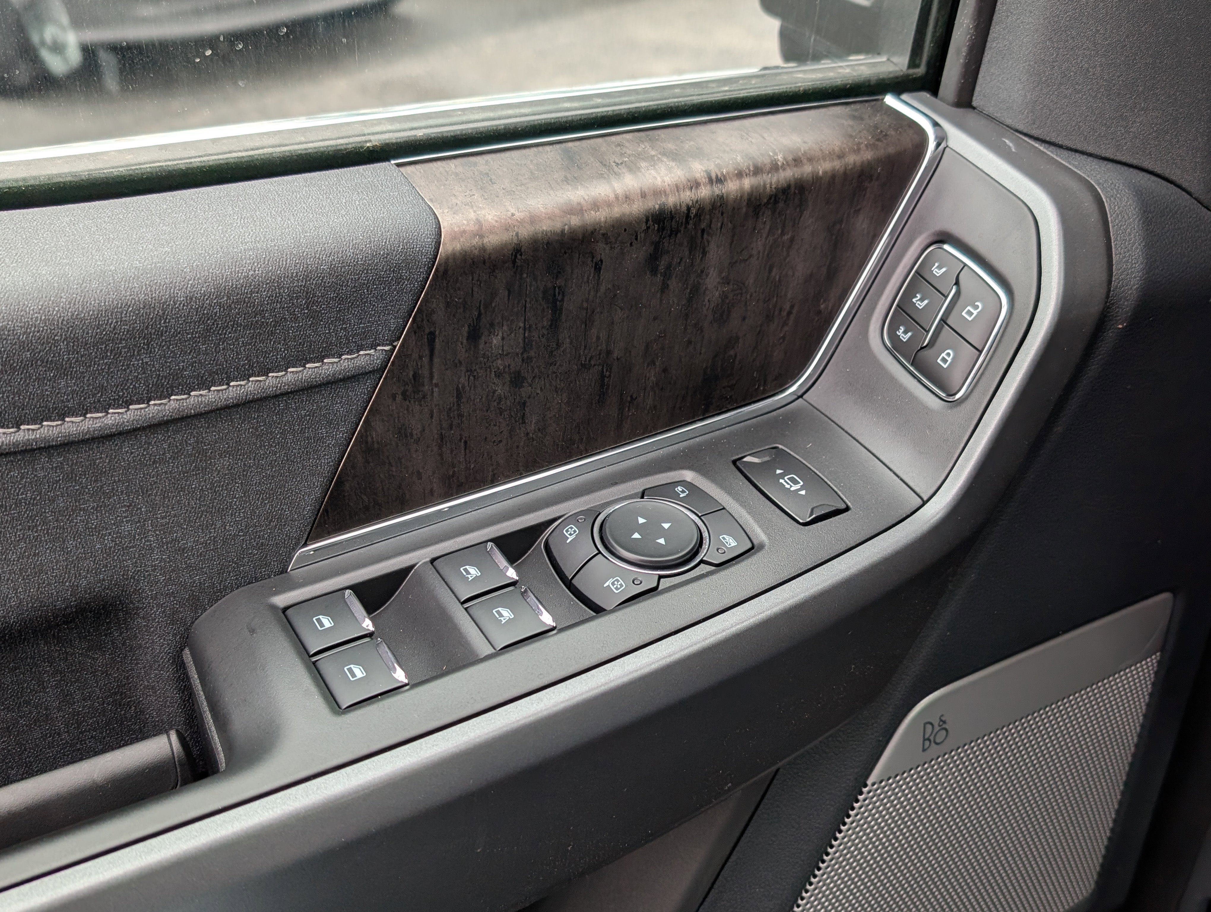 New 2026 Ford F250 Lariat w/ Chrome Package image 16