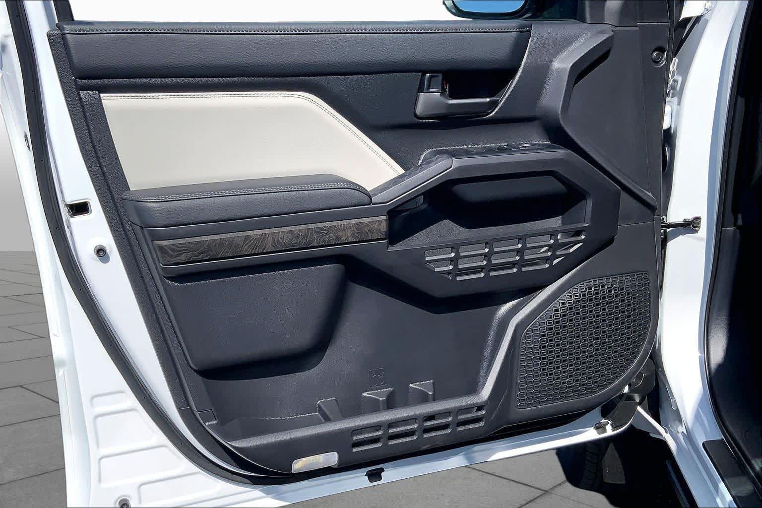 New 2026 Toyota Tacoma Limited AWD/4WD image 10