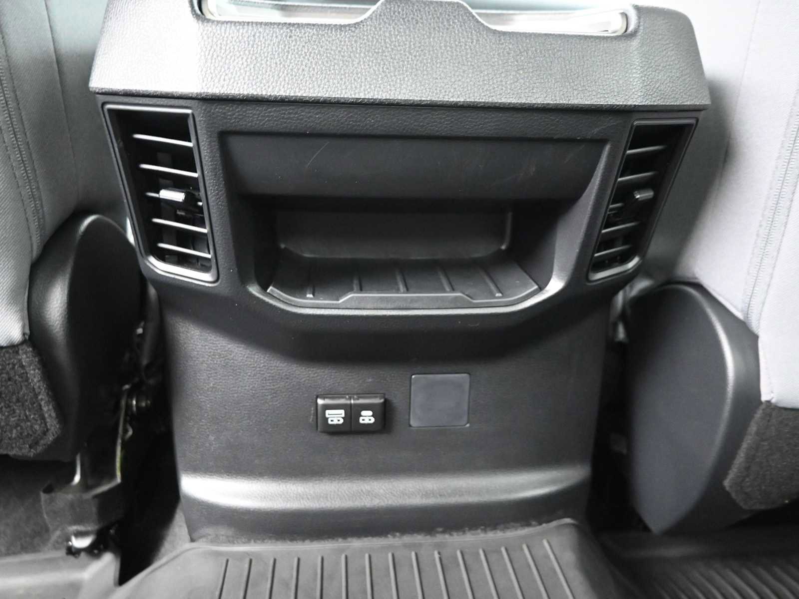 Used 2025 Toyota Tundra SR5 AWD/4WD image 27