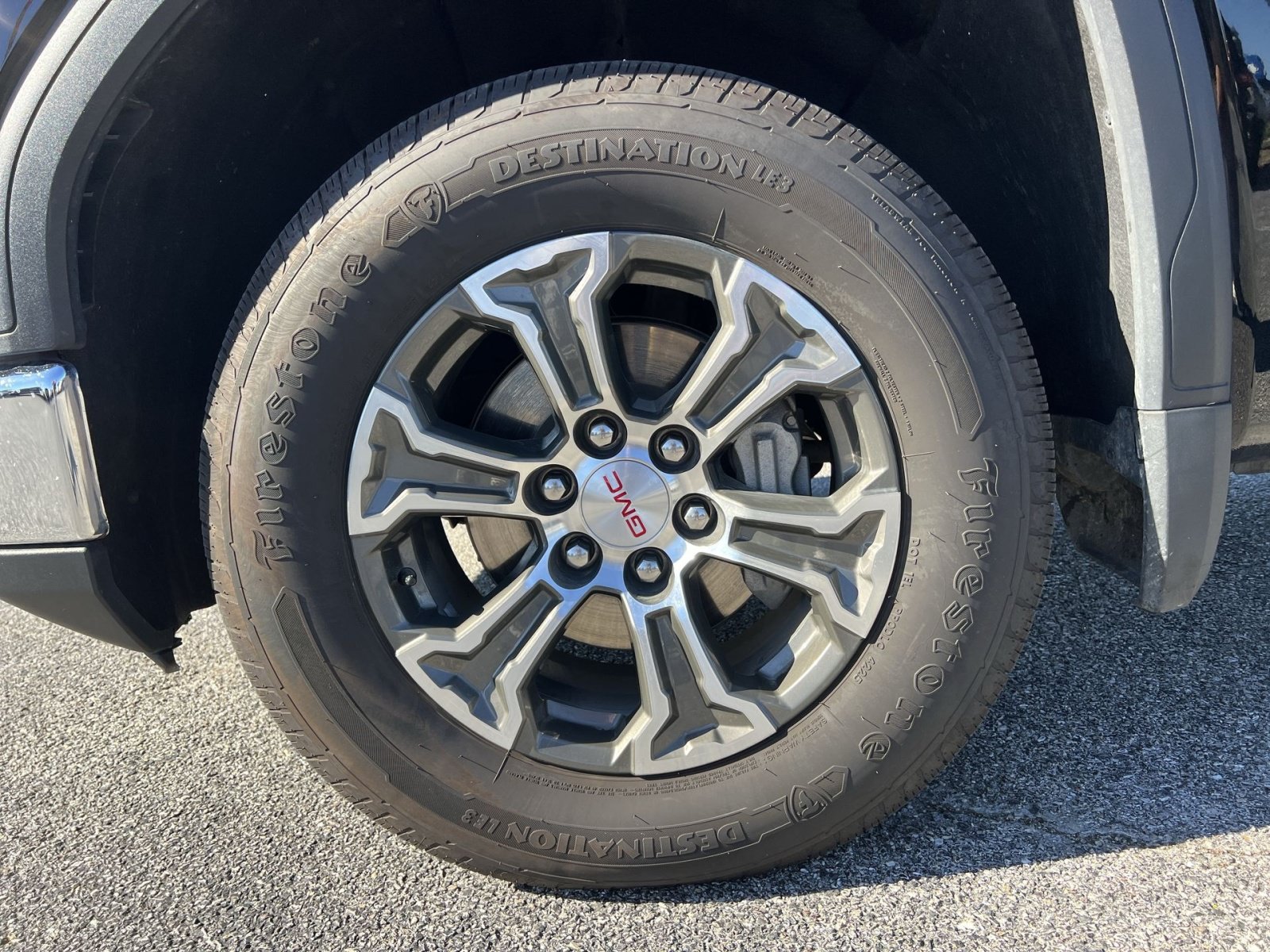 Used 2025 GMC Sierra 1500 SLT AWD/4WD image 12