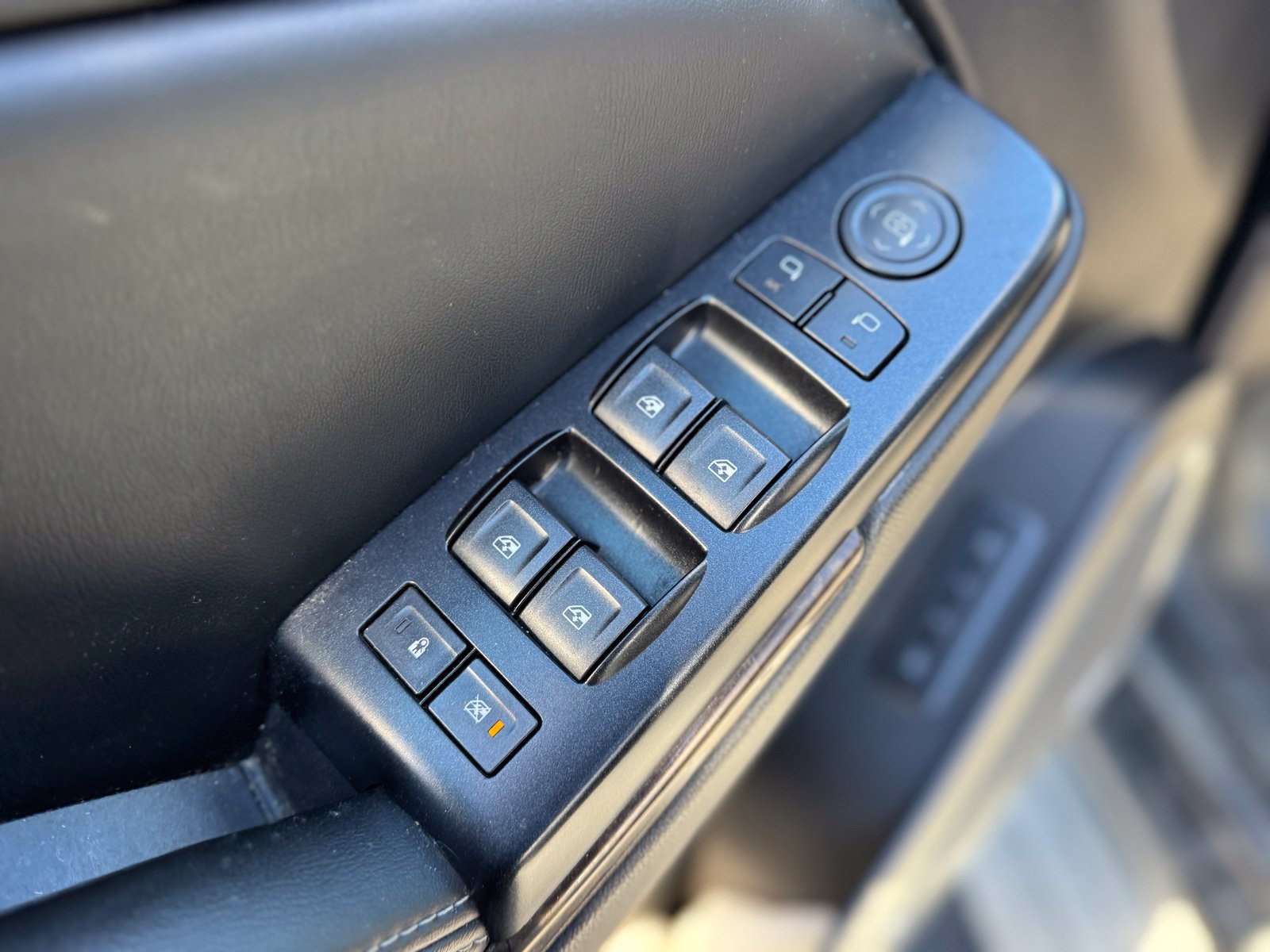 Used 2015 Chevrolet Tahoe LT w/ Max Trailering Package AWD/4WD image 11