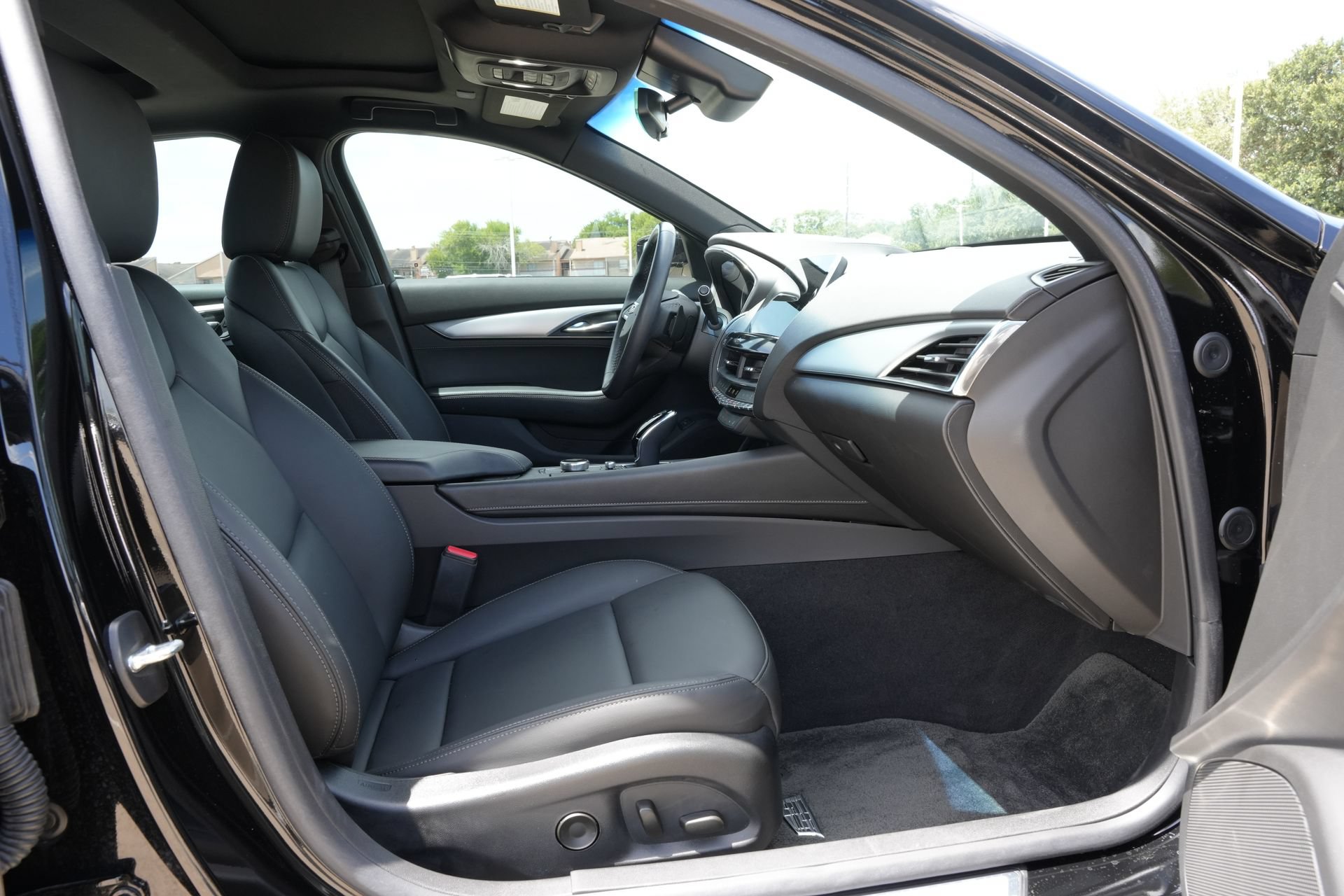 Certified 2024 Cadillac CT5 Luxury w/ Sun And Sound Package RWD image 25