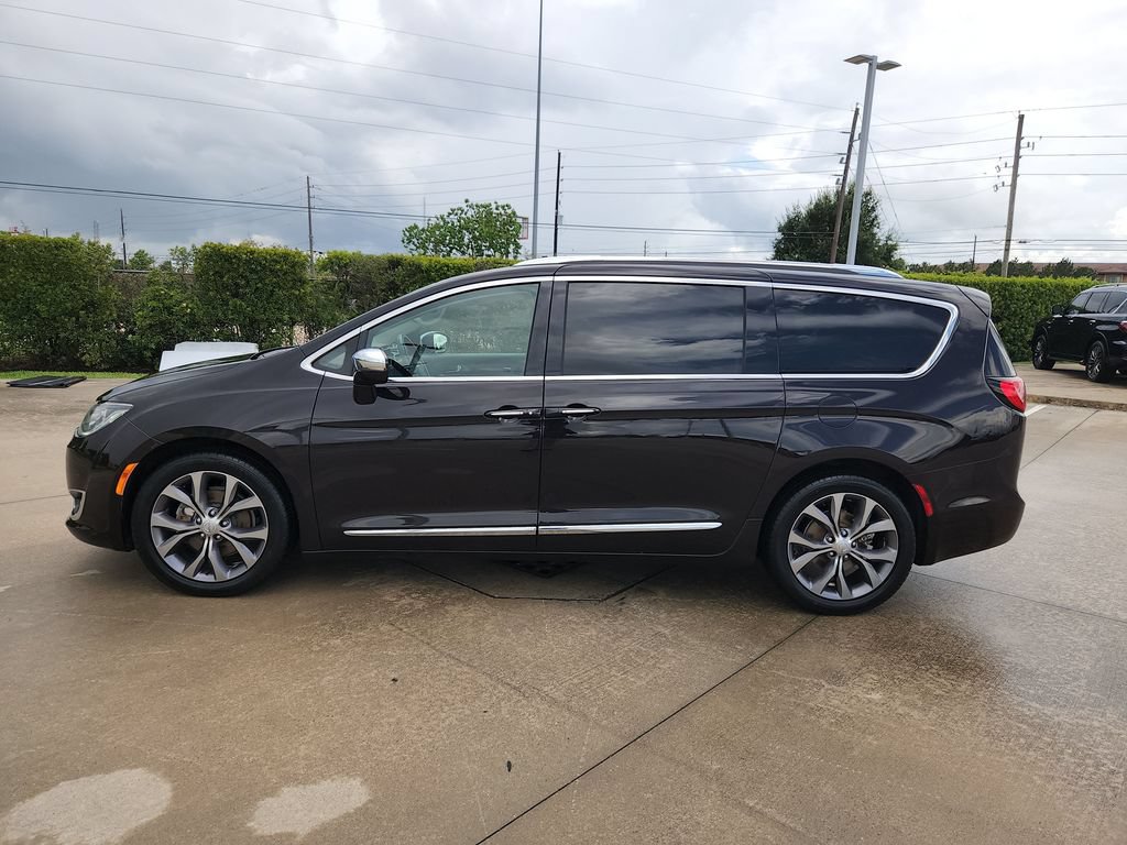 Used 2019 Chrysler Pacifica Limited FWD image 8
