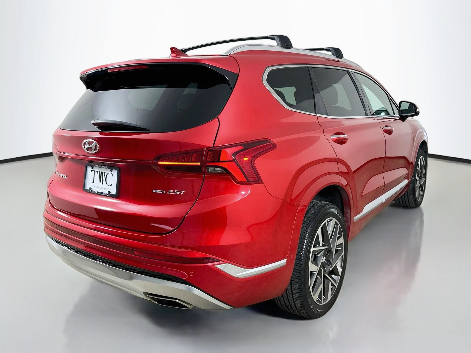 Used 2023 Hyundai Santa Fe Calligraphy AWD/4WD image 5