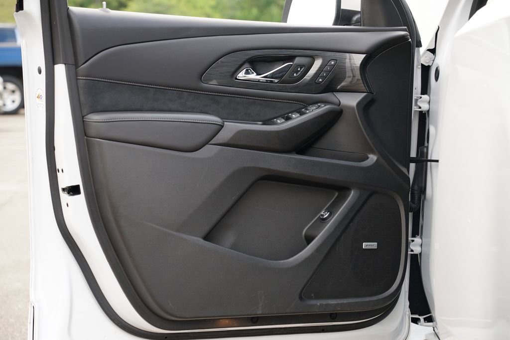 Used 2023 Chevrolet Traverse High Country w/ LPO, Floor Liner Package image 14
