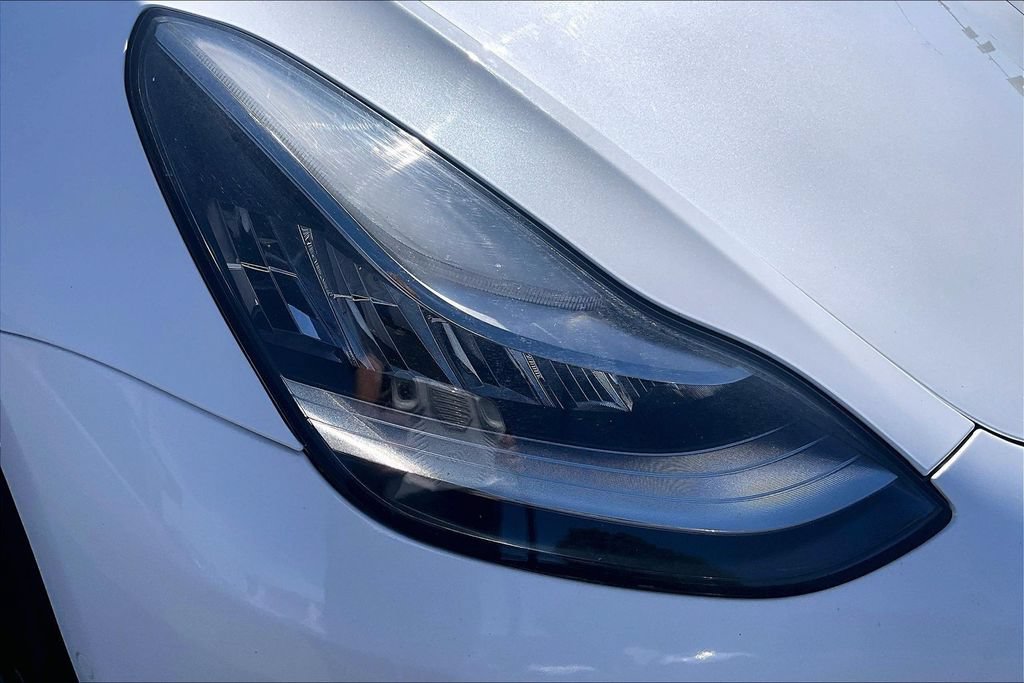 Used 2020 Tesla Model 3 Long Range AWD/4WD image 28