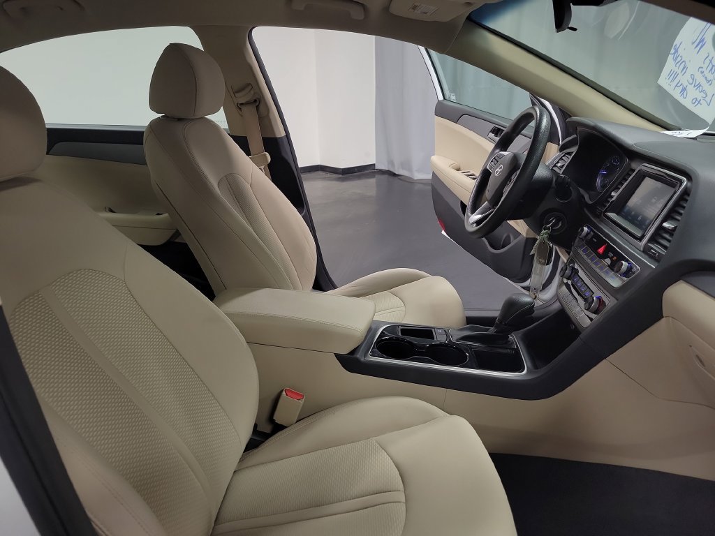 Used 2018 Hyundai Sonata SE FWD image 30