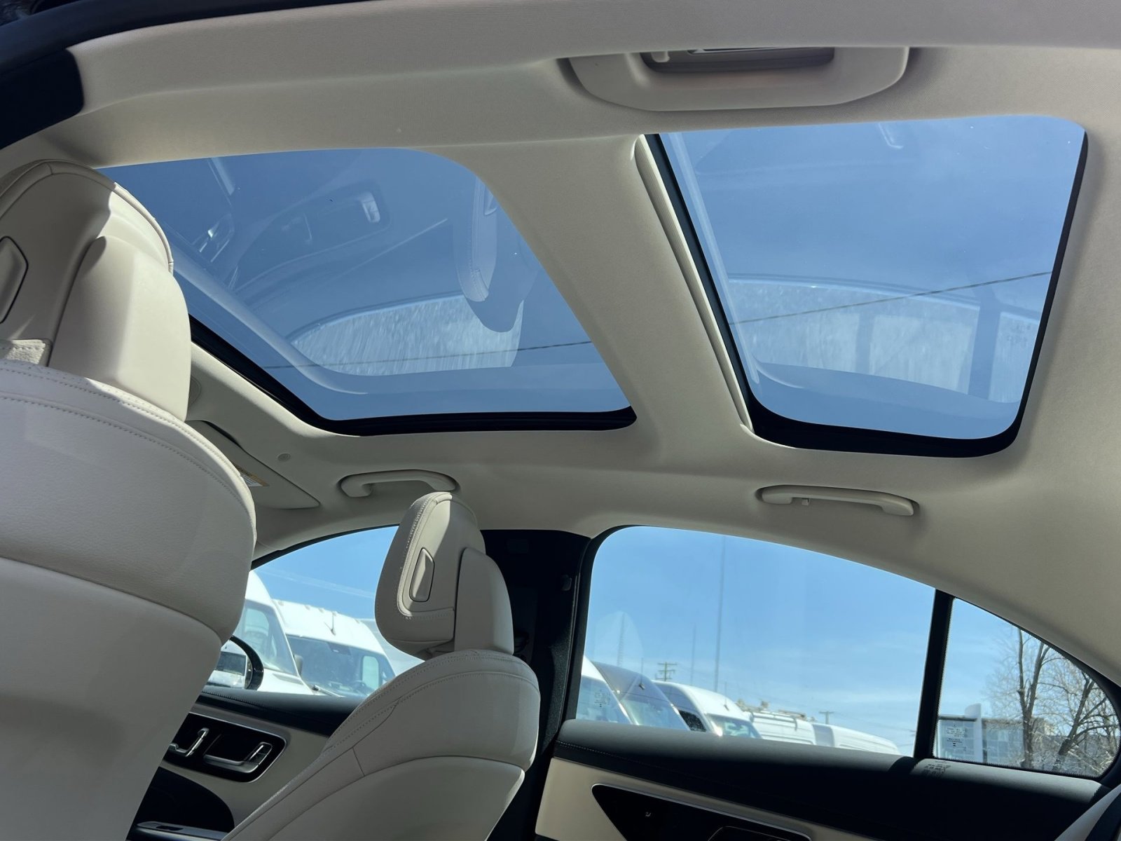 New 2026 Mercedes-Benz E 350 4MATIC Sedan image 22