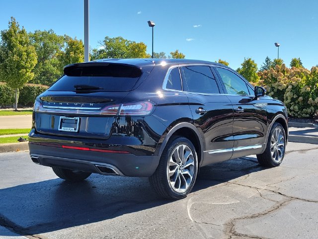 Used 2023 Lincoln Nautilus Reserve AWD/4WD image 4