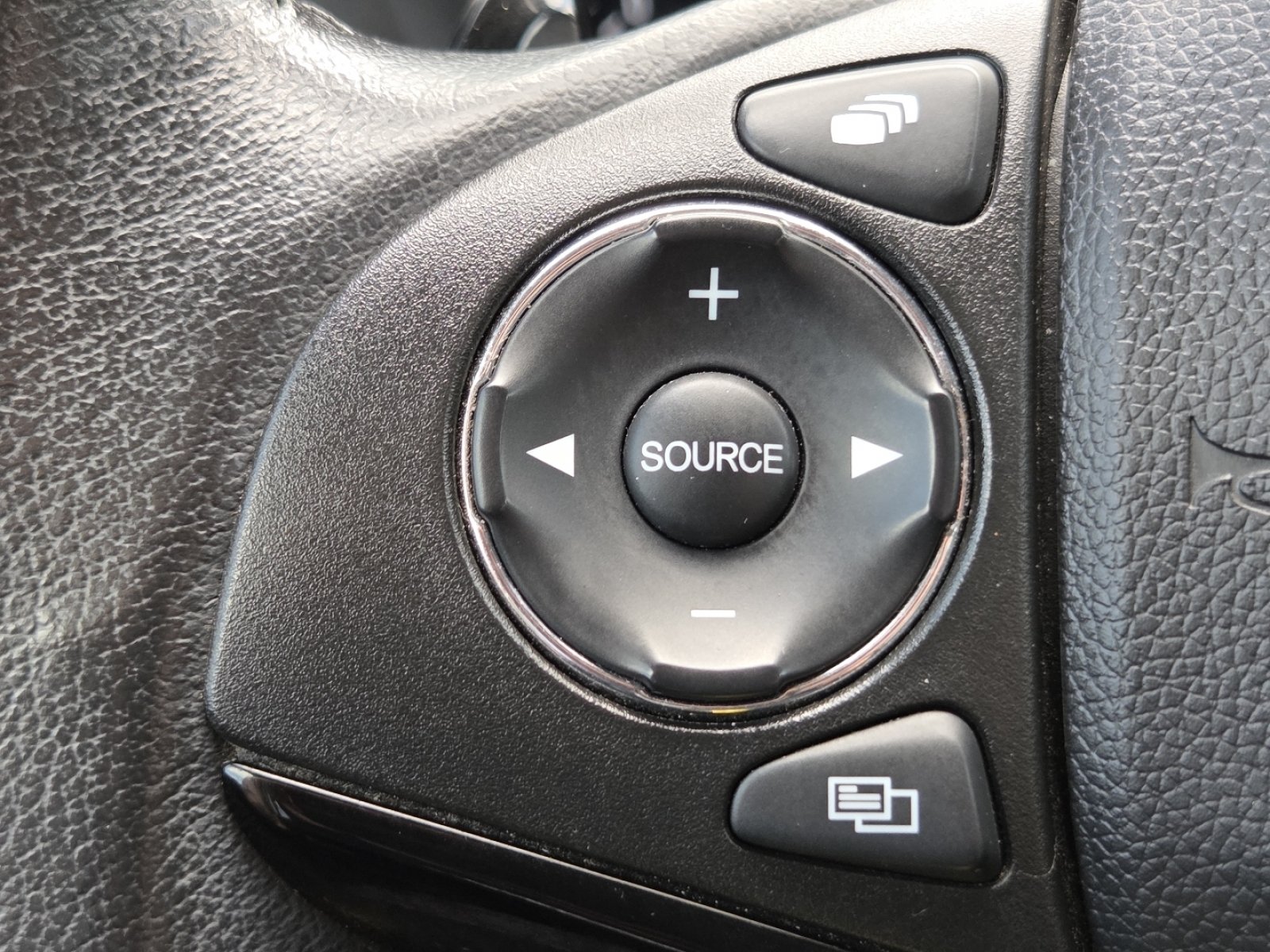 Used 2016 Honda HR-V EX-L image 13