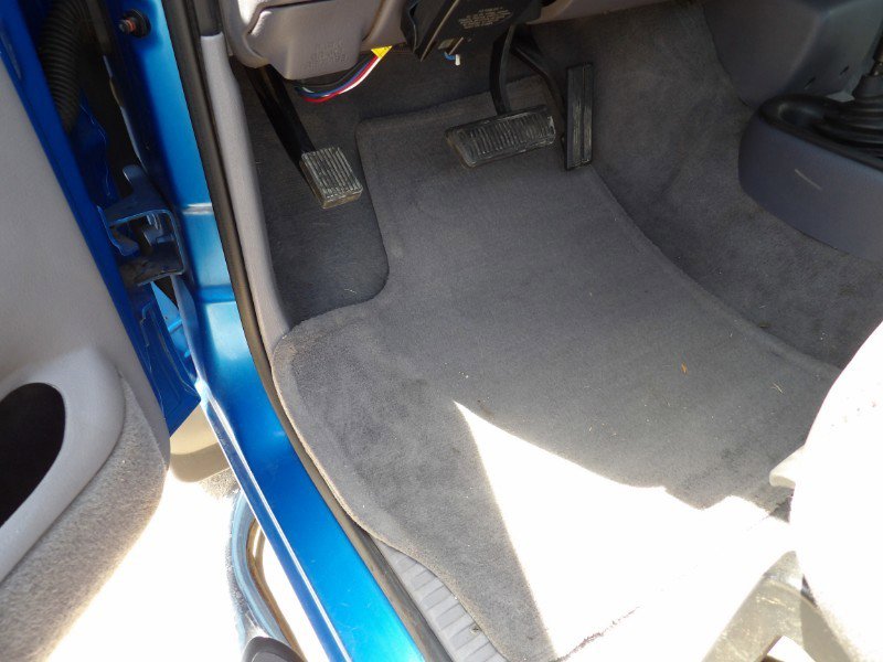 Used 1999 Dodge Ram 3500 Truck SLT image 11