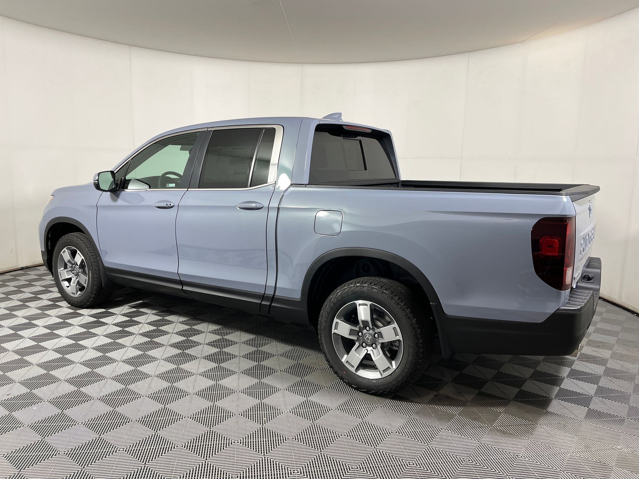 New 2026 Honda Ridgeline RTL image 2