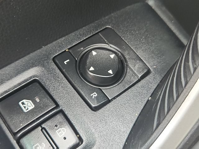 Used 2021 Toyota RAV4 XLE FWD image 19