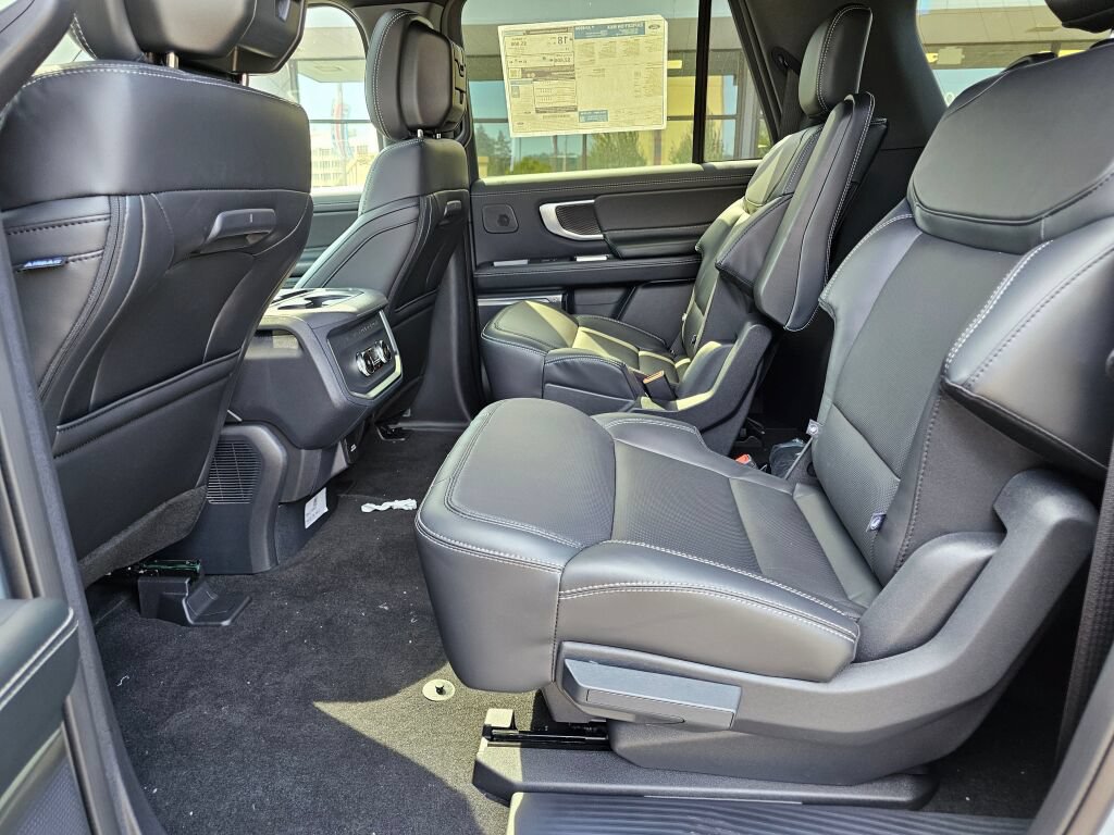 New 2027 Ford Expedition Max Platinum w/ Stealth Performance Package AWD/4WD image 13