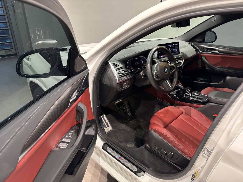 Used 2024 BMW X4 M40i w/ Premium Enhanced Package image 12
