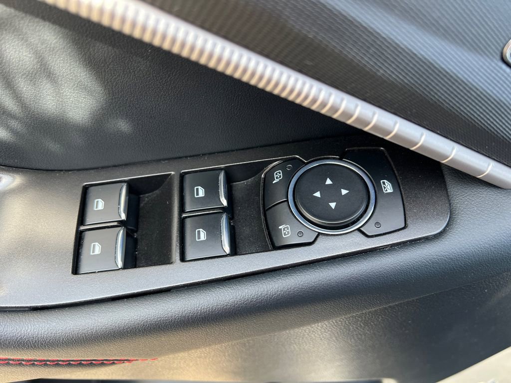 Used 2025 Ford Explorer ST-Line image 13