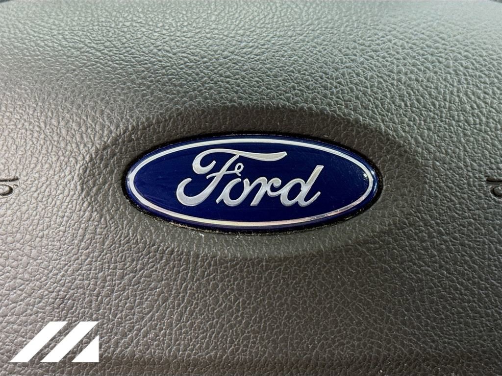 Used 2017 Ford Escape SE image 32