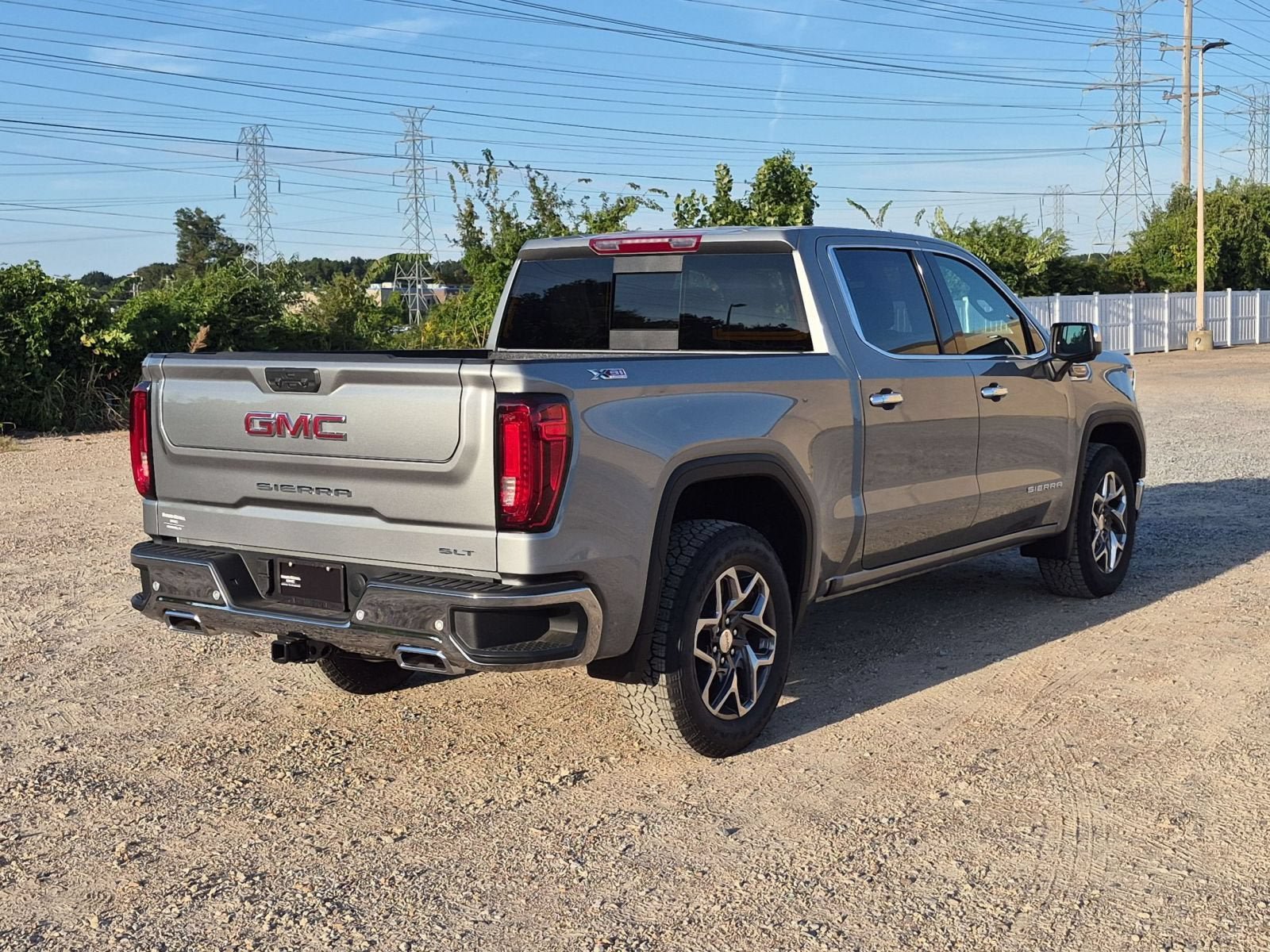 New 2026 GMC Sierra 1500 SLT AWD/4WD image 6