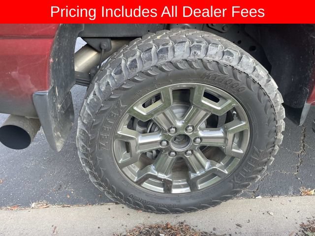 Used 2018 Nissan Titan SV w/ SV Convenience Package AWD/4WD image 11