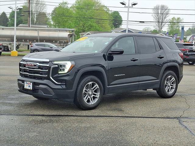 Used 2025 GMC Terrain Elevation AWD/4WD image 4