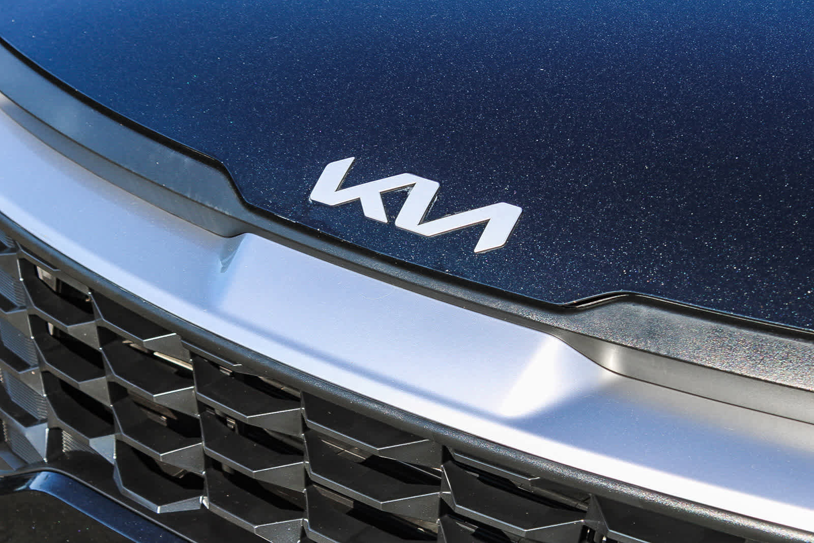 Used 2023 Kia Sportage LX image 8