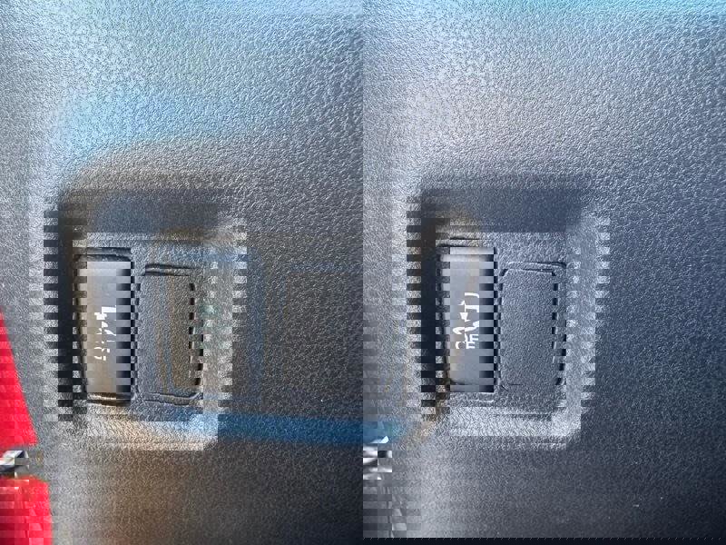 Used 2016 Nissan Versa SV image 20