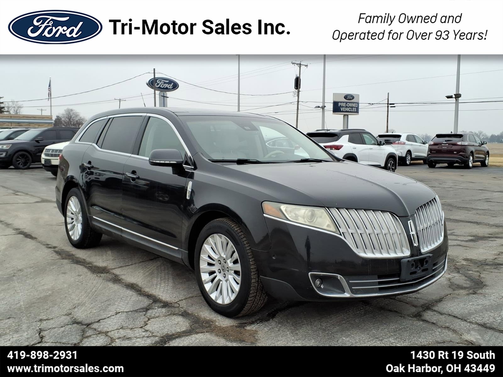 Used 2012 Lincoln MKT AWD image 1