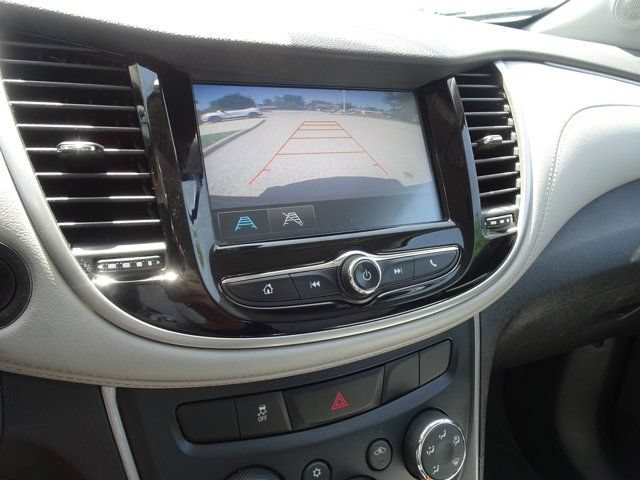 Used 2017 Chevrolet Trax LT w/ LT Convenience Package FWD image 17
