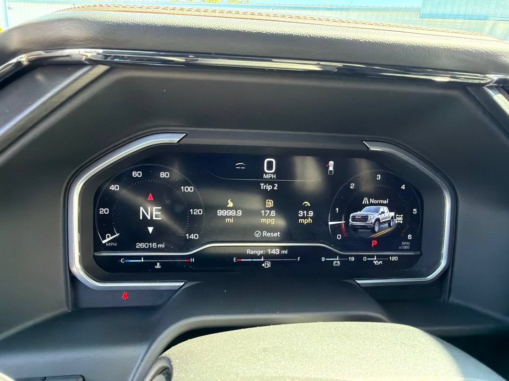 Used 2022 GMC Sierra 1500 AT4 w/ AT4 Premium Package AWD/4WD image 13