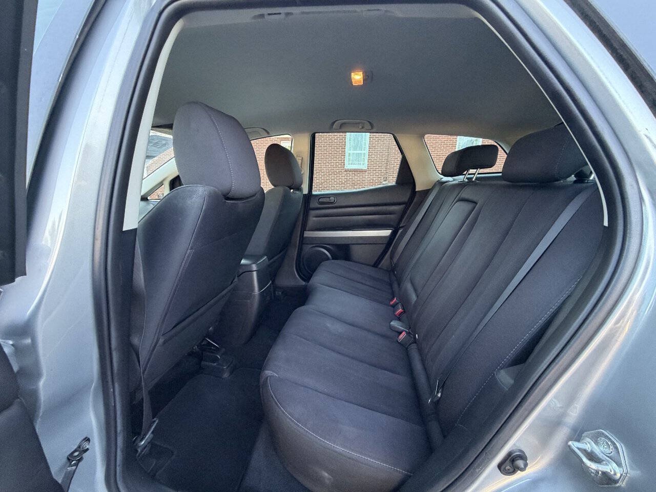 Used 2011 MAZDA CX-7 i Sport FWD image 12