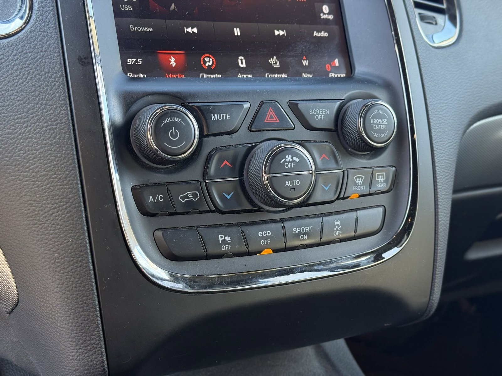 Used 2018 Dodge Durango R/T w/ Blacktop Package image 9