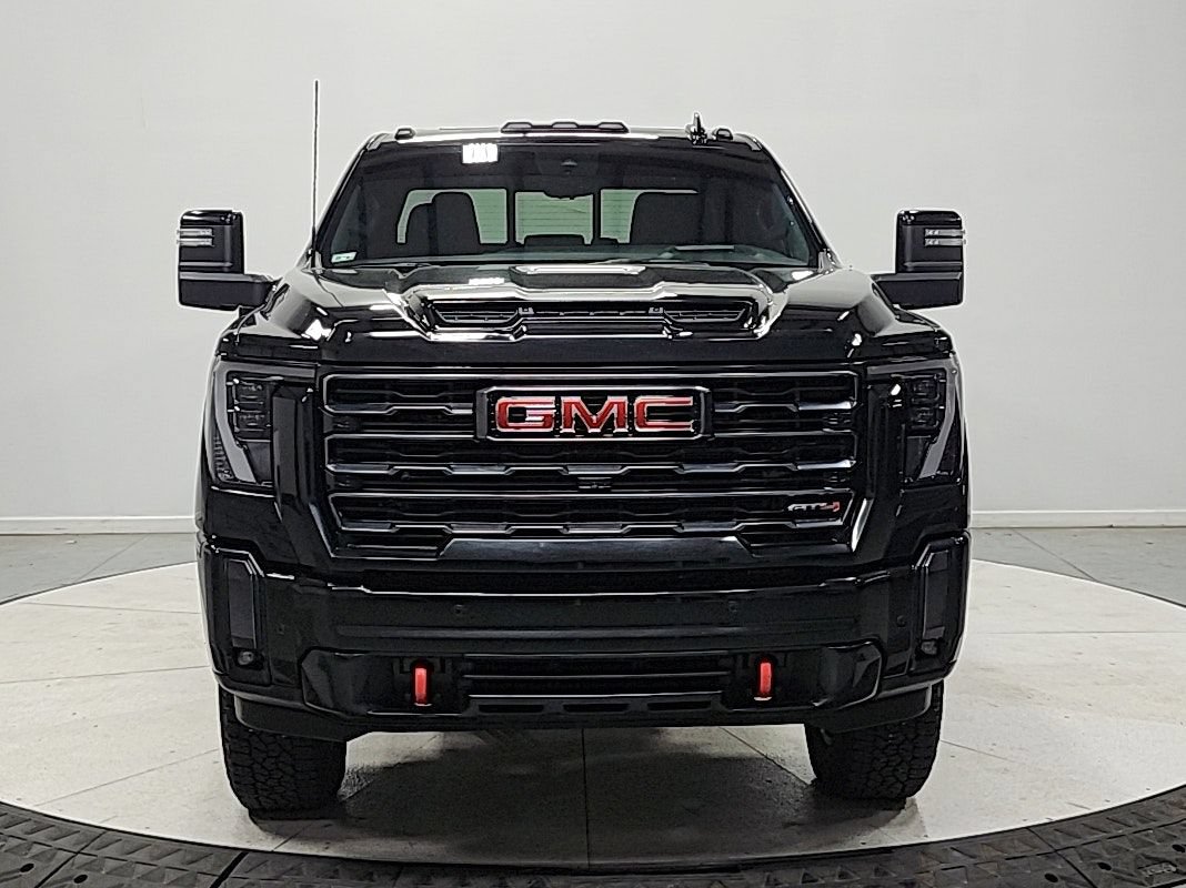 Used 2024 GMC Sierra 2500 AT4 w/ AT4 Premium Plus Package AWD/4WD image 2