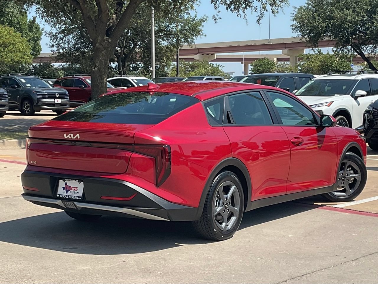 Used 2025 Kia K4 FWD image 4