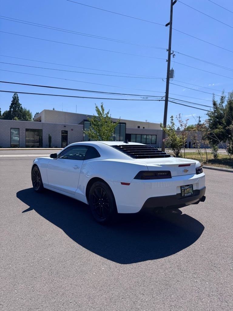 Used 2015 Chevrolet Camaro LS RWD image 7