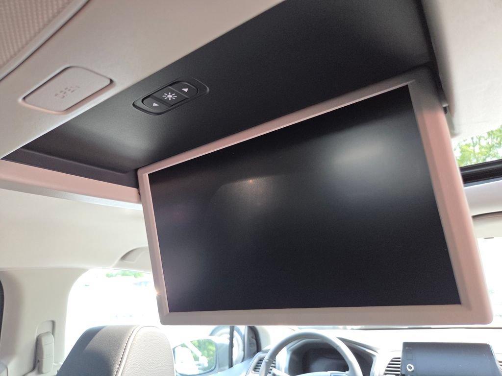 New 2026 Honda Odyssey Touring image 7