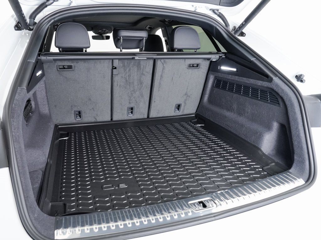 New 2025 Audi Q8 Premium Plus image 24