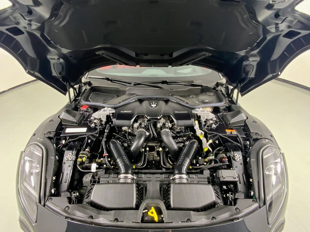 Used 2024 Maserati GranTurismo Trofeo image 10