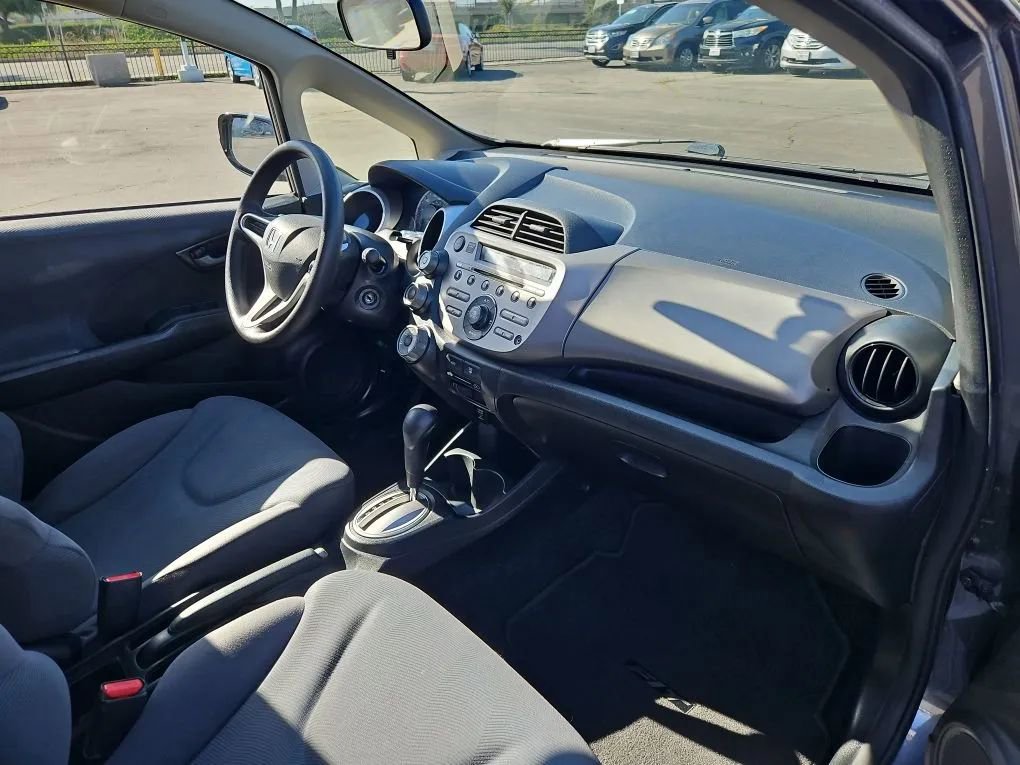 Used 2013 Honda Fit Hatchback 4D image 9