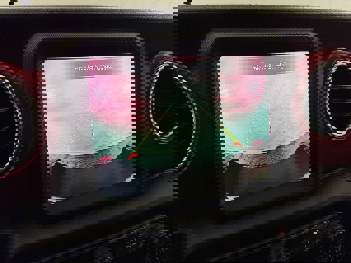 Used 2022 Jeep Gladiator Rubicon w/ LED Lighting Group image 21