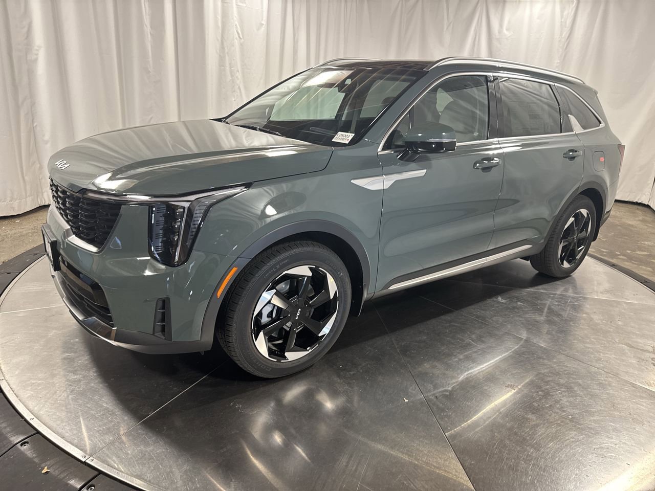 New 2025 Kia Sorento EX w/ EX Panoramic Sunroof Package