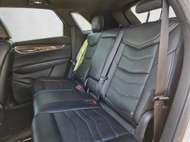 Used 2019 Cadillac XT5 Platinum image 18