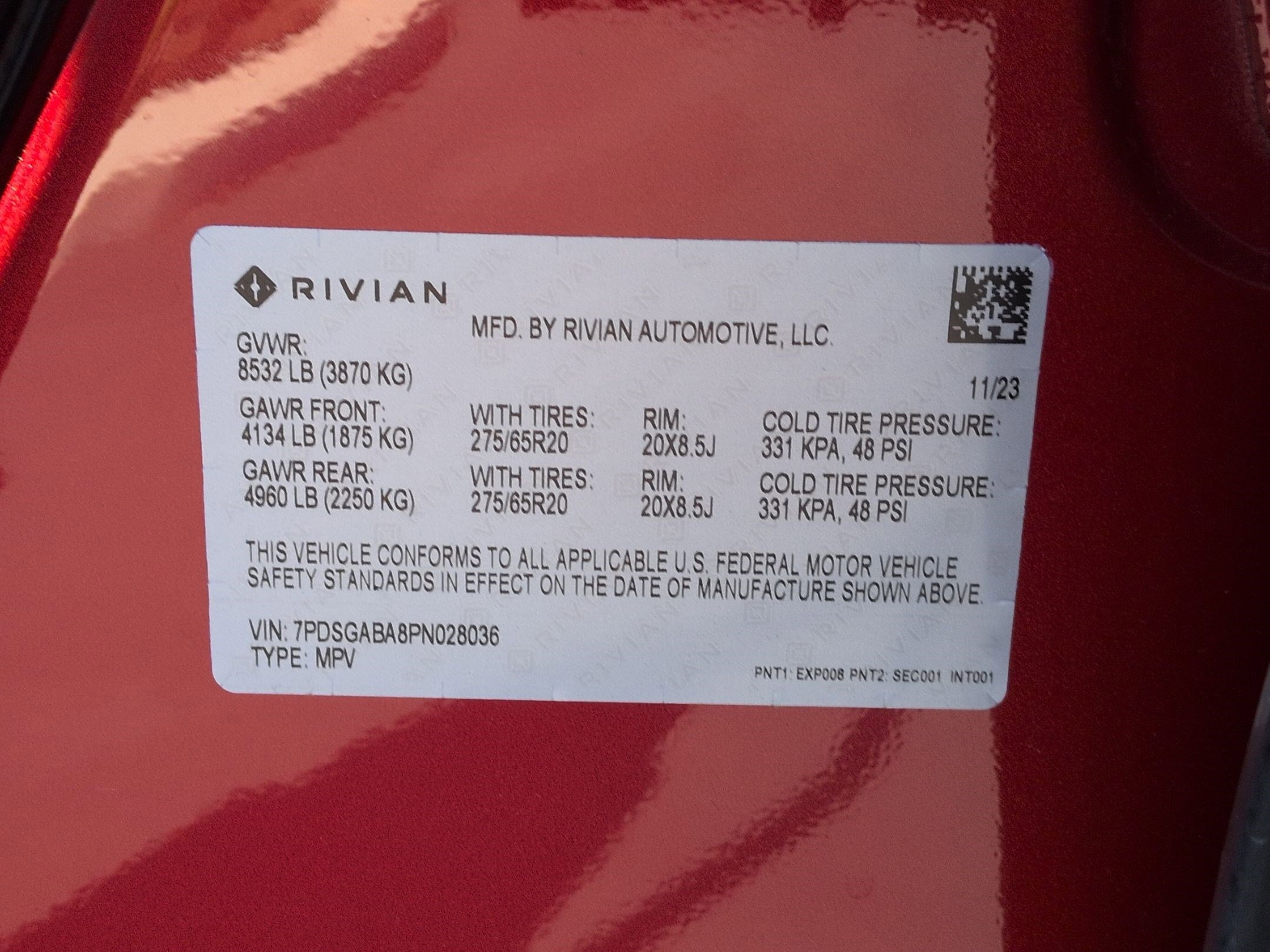 Used 2023 Rivian R1S Adventure AWD/4WD image 32