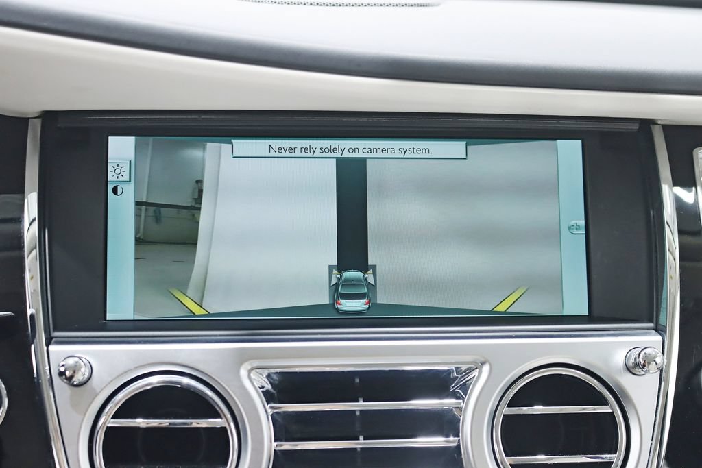 Used 2016 Rolls-Royce Ghost RWD image 22
