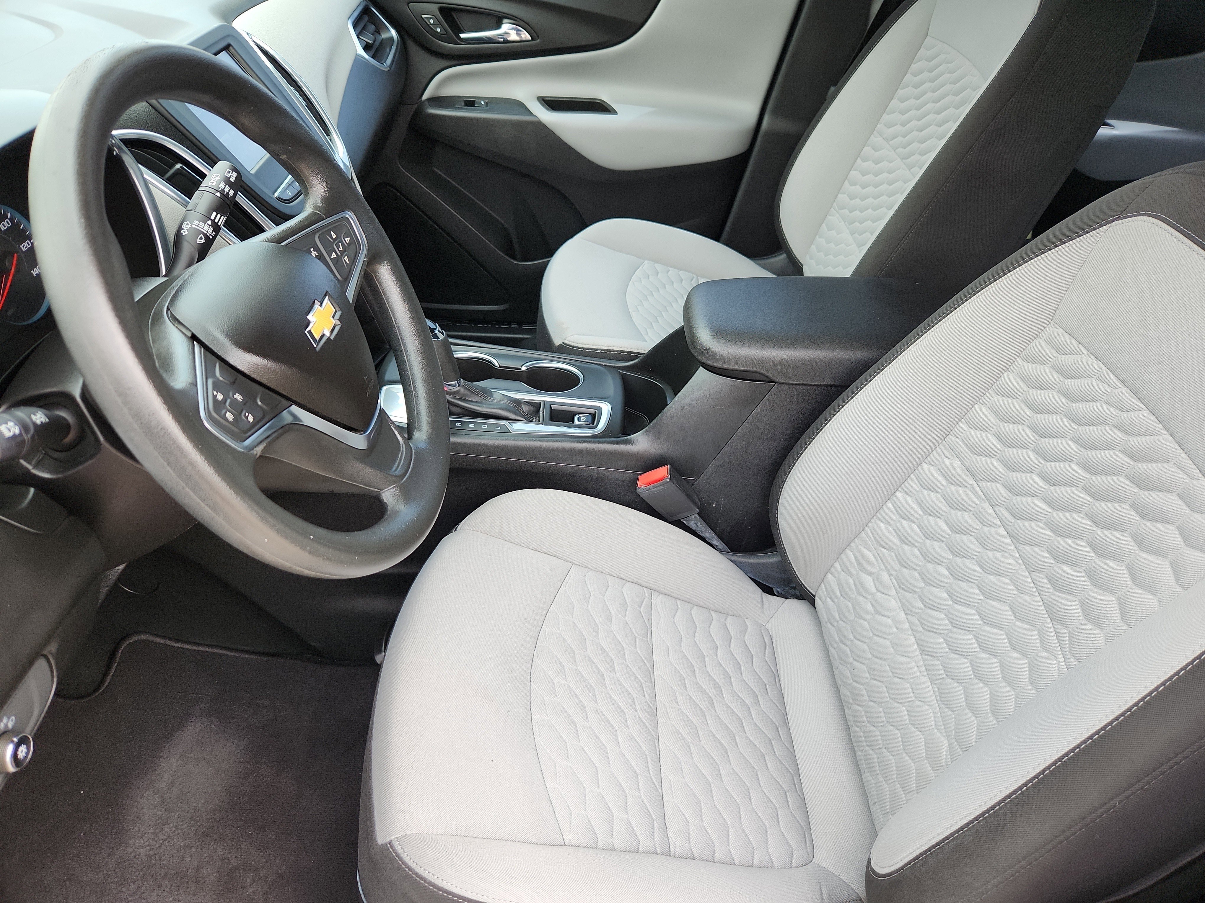 Used 2018 Chevrolet Equinox LS FWD image 7