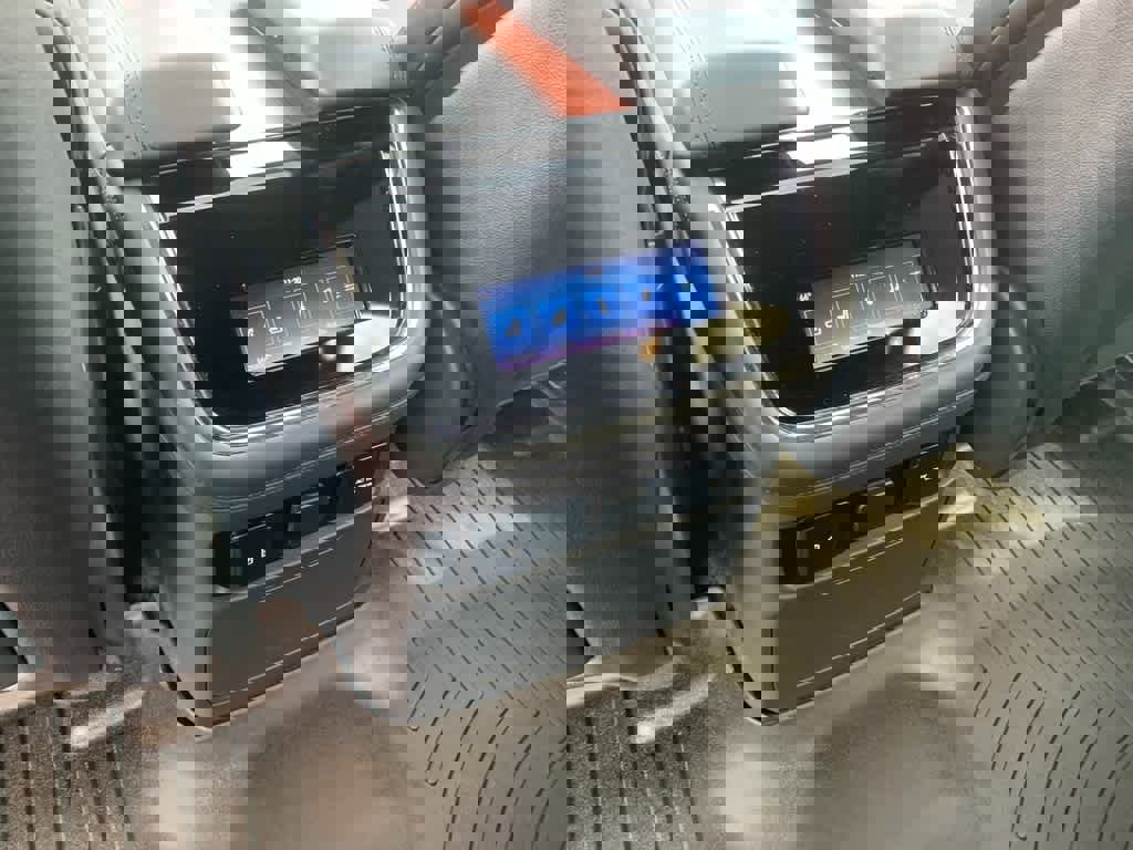 Used 2024 Lincoln Navigator Reserve image 21