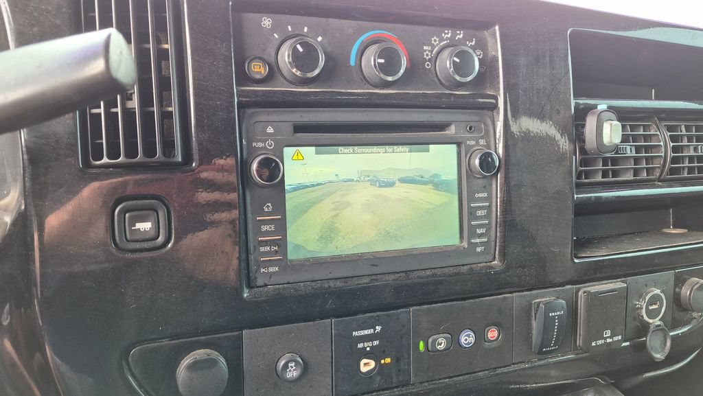 Used 2018 GMC Savana 2500 w/ Enhanced Convenience Package RWD image 14