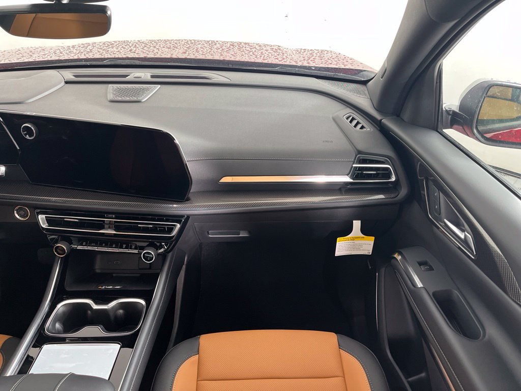 New 2027 Chevrolet Traverse Z71 w/ Enhanced Driving Package AWD/4WD image 22