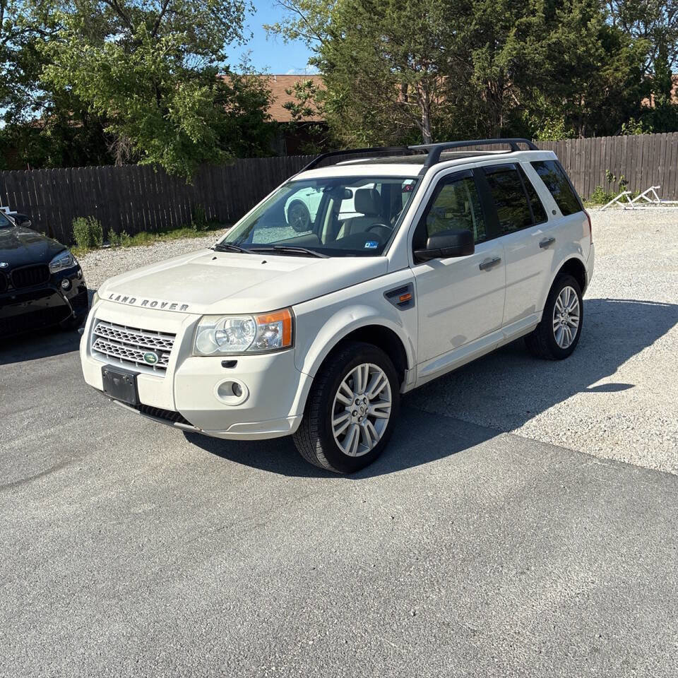 Used 2009 Land Rover LR2 HSE AWD/4WD image 2