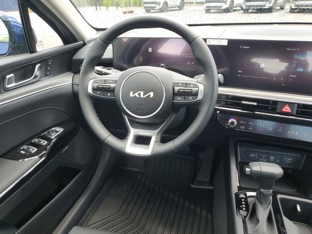 New 2025 Kia K5 EX image 10